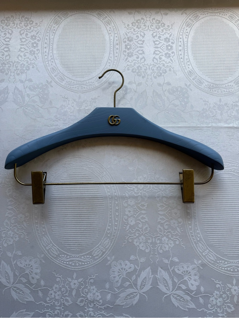 Gucci GG Blue Wooden/Brass HardwarePants/Skirt Clothing Hanger Heavy-Duty Luxury